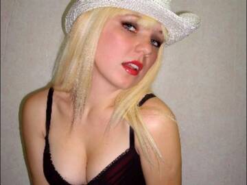 Foto pública de blonde_doll