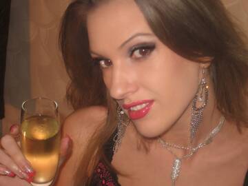 Public Photo of naughtygiulia